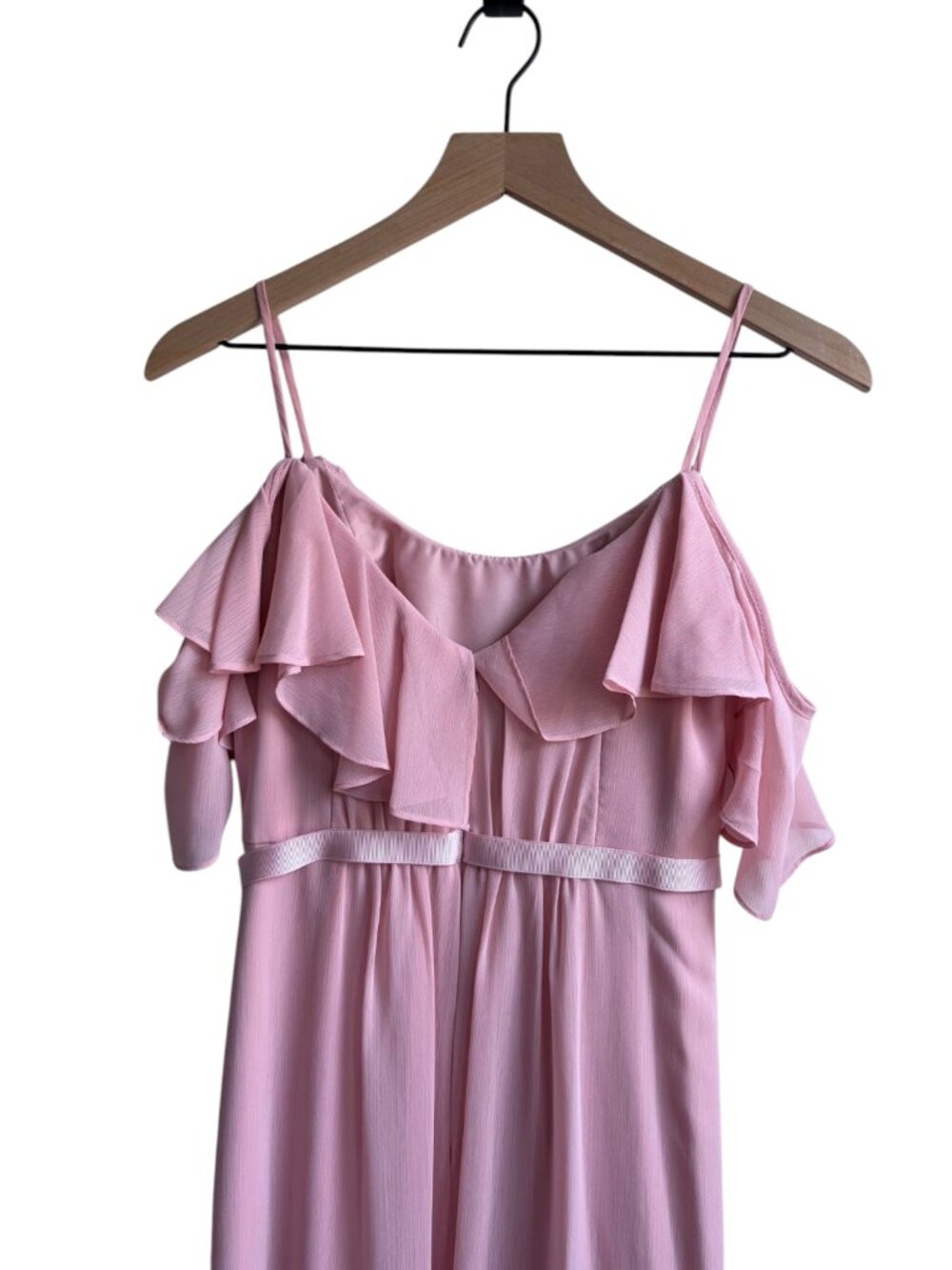 David's Bridal Cold Shoulder Flutter Sleeve Chiffon Long Bridesmaid Dress Pink 0 - Picture 6 of 9